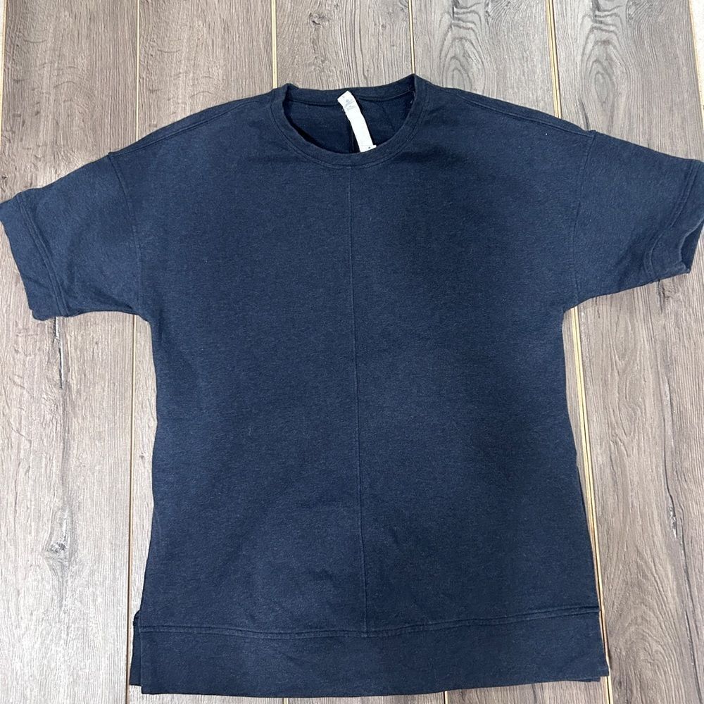 Lululemon Sweatshirt Top